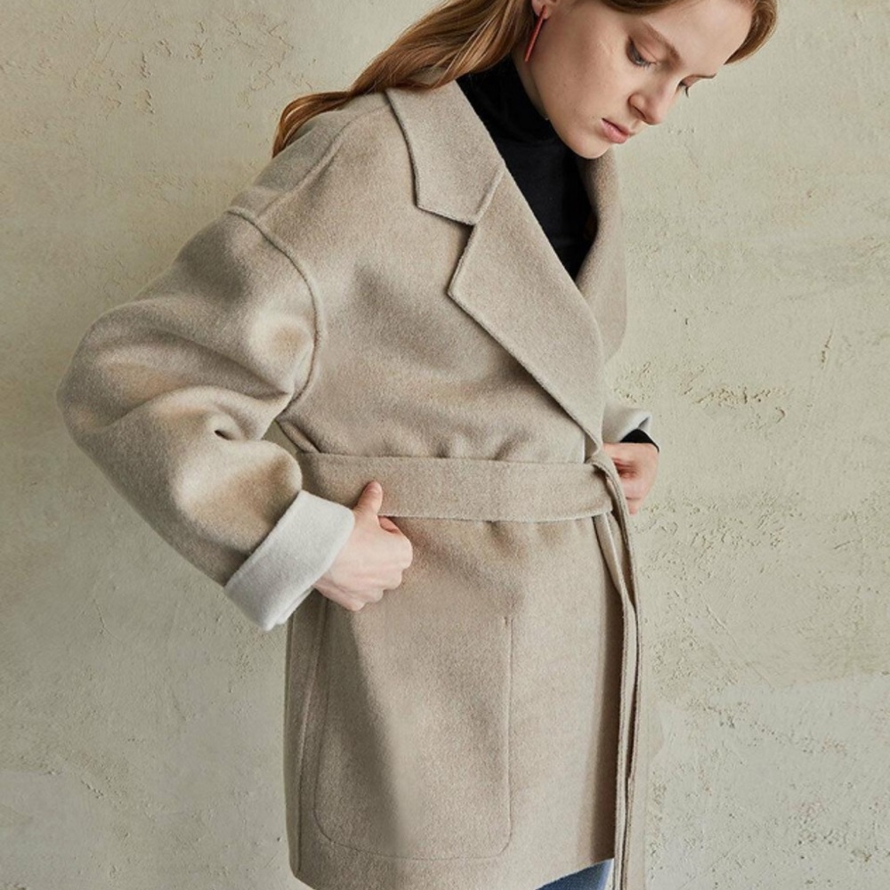 Double sided coat. From a Korean brand Loeuvre - Picture 6 of 11